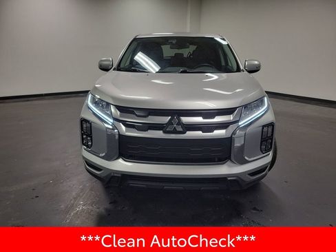 Used 2022 Mitsubishi Outlander Sport SE image 3