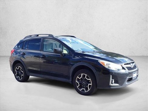 Used 2017 Subaru Crosstrek 2.0i Premium AWD/4WD image 10