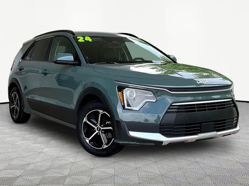 Used 2024 Kia Niro EX FWD image 3