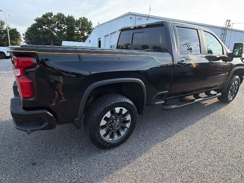Used 2021 Chevrolet Silverado 2500 LTZ w/ Carhartt Edition AWD/4WD image 9