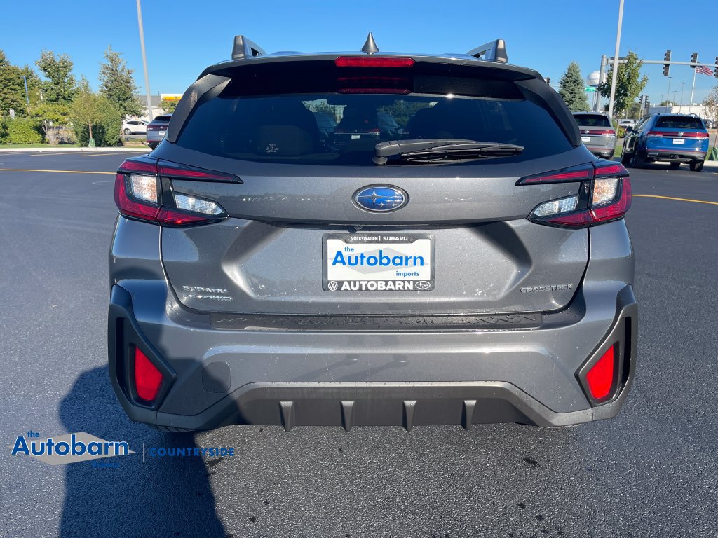 Used 2024 Subaru Crosstrek 2.0i Premium AWD/4WD image 4