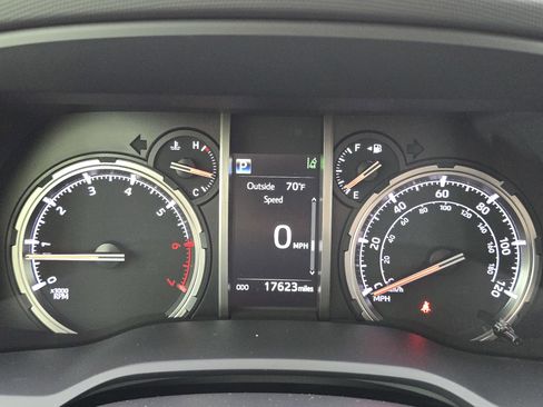 Used 2024 Toyota 4Runner TRD Off-Road Premium w/ Moonroof Package image 19