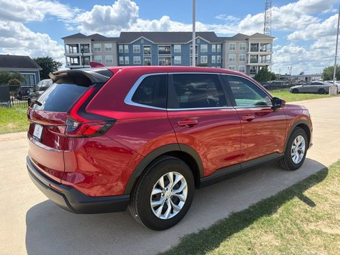 Certified 2025 Honda CR-V LX image 8