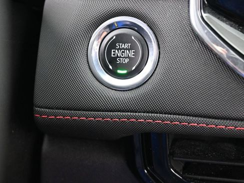 Used 2023 Chevrolet Colorado Z71 image 28