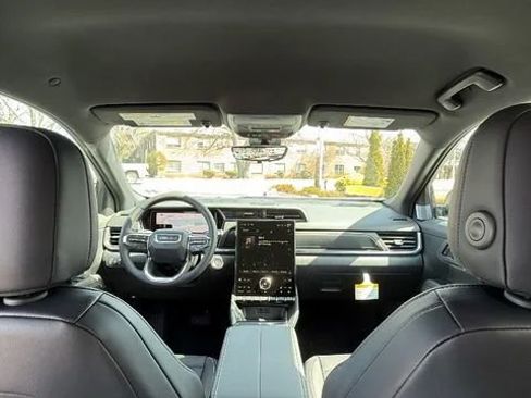 New 2026 GMC Terrain Elevation w/ Elevation Premium Package AWD/4WD image 35