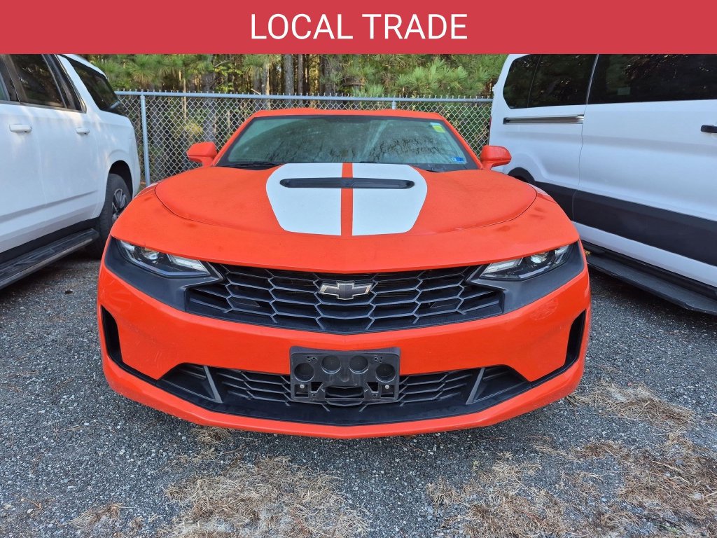 Used 2020 Chevrolet Camaro LT w/ Technology Package RWD image 4