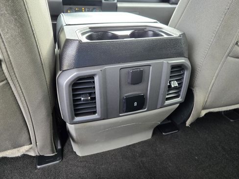 Used 2020 Ford F150 XLT image 14