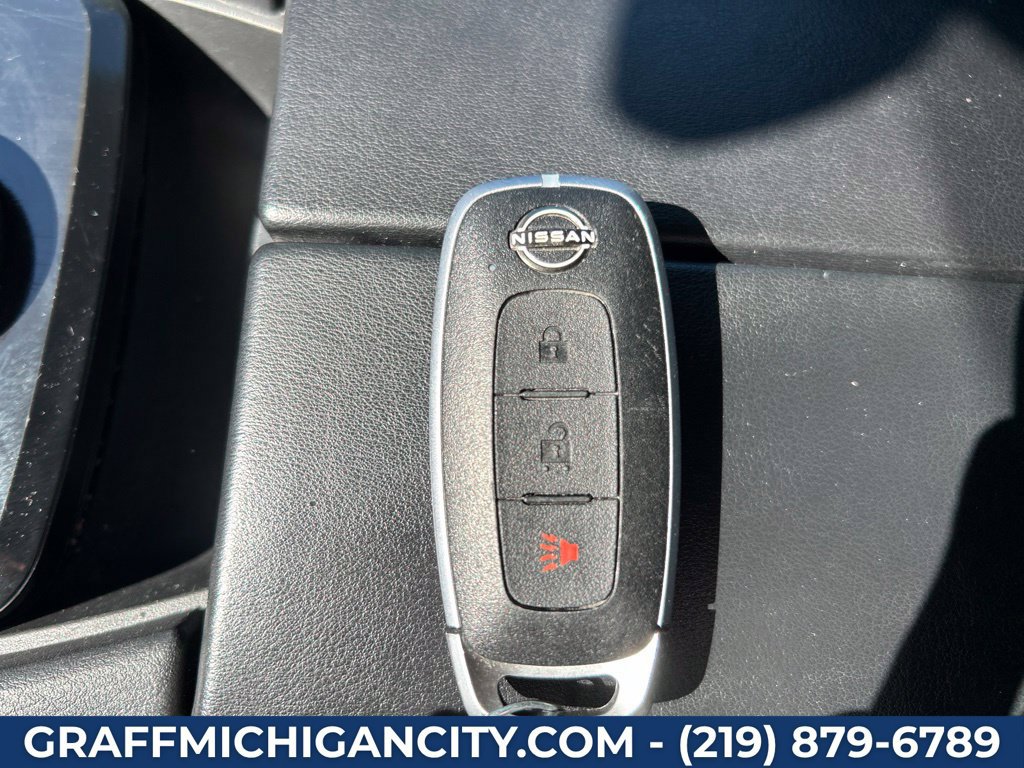 Used 2024 Nissan Rogue S AWD/4WD image 34