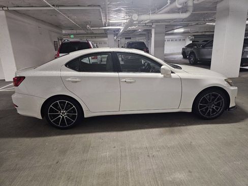 Used 2006 Lexus IS 350 image 8