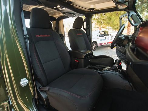 Used 2023 Jeep Gladiator Rubicon image 17