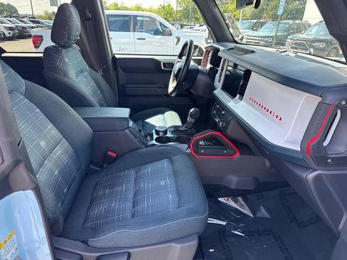 Used 2025 Ford Bronco Heritage Edition AWD/4WD image 14