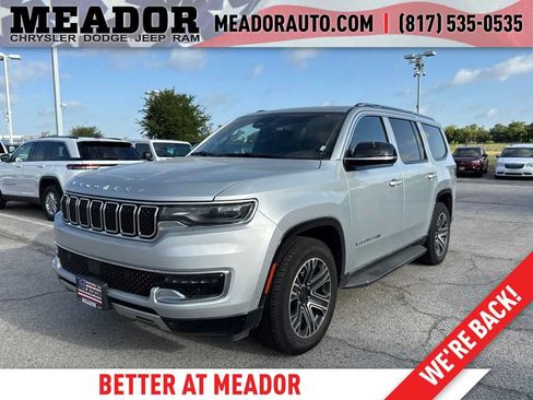 Used 2024 Jeep Wagoneer Series II w/ Flexible Seating Group AWD/4WD image 1