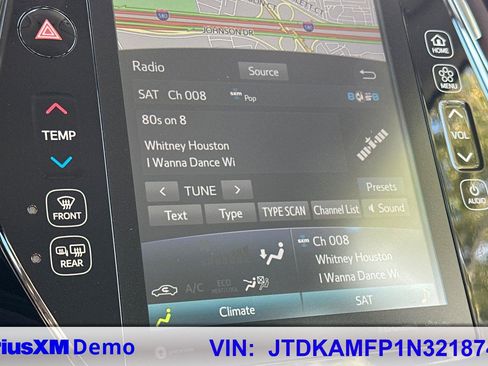 Used 2022 Toyota Prius Prime XLE image 29