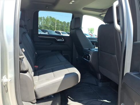 Used 2025 GMC Sierra 2500 SLT w/ SLT Premium Package AWD/4WD image 13