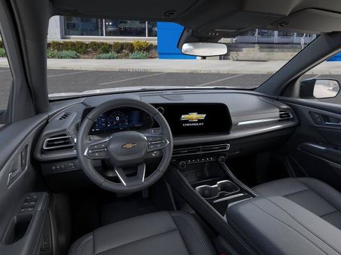 New 2027 Chevrolet Traverse LT w/ LPO, Floor Liner Package FWD image 39