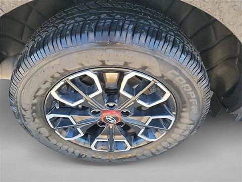 Used 2024 Hyundai Santa Cruz XRT image 11