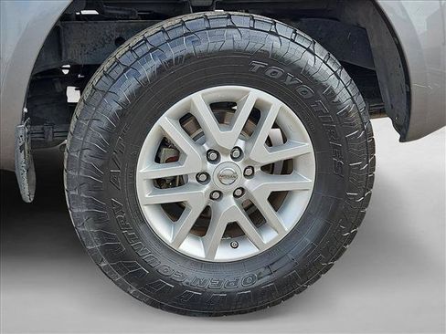 Used 2017 Nissan Frontier SV AWD/4WD image 28