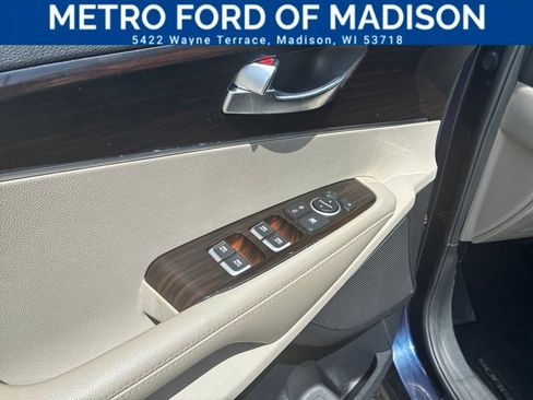 Used 2020 Kia Sorento EX AWD/4WD image 10