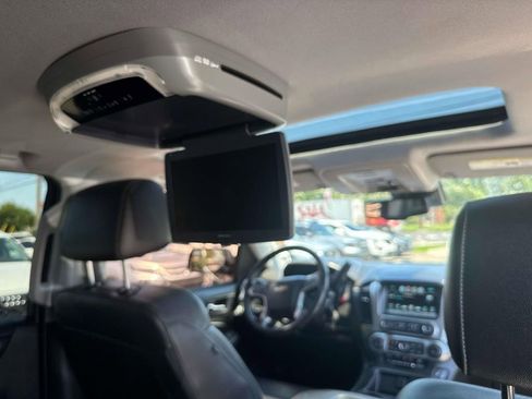 Used 2019 Chevrolet Tahoe LT AWD/4WD image 12