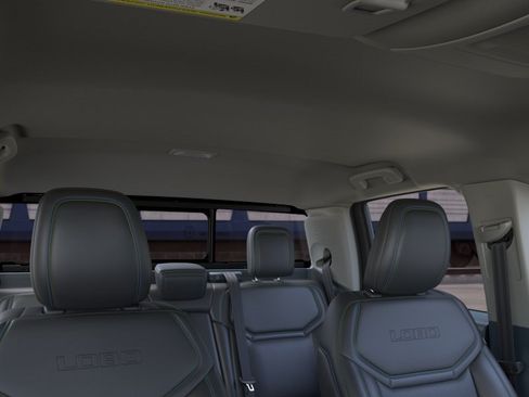 New 2026 Ford Maverick Lobo AWD/4WD image 15