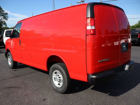 New 2026 Chevrolet Express 2500 w/ Driver Convenience Package RWD image 3