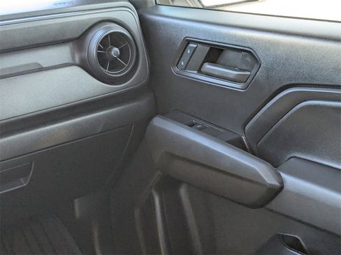 Certified 2024 Chevrolet Colorado Trail Boss w/ Advanced Trailering Package image 15