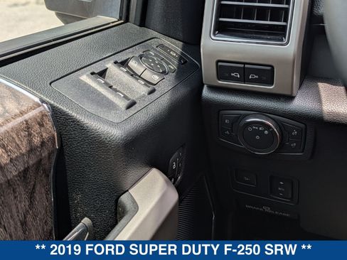 Certified 2019 Ford F250 Lariat w/ Lariat Ultimate Package AWD/4WD image 30