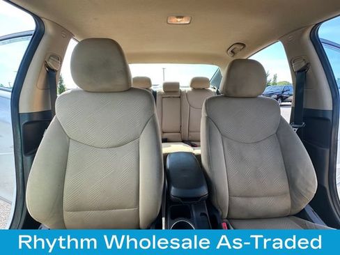 Used 2012 Hyundai Elantra GLS w/ Preferred Pkg 3 FWD image 31
