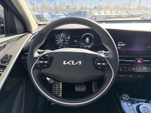 Certified 2023 Kia Niro Wave w/ Wave Preserve Package image 24