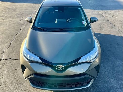 Used 2021 Toyota C-HR LE image 11