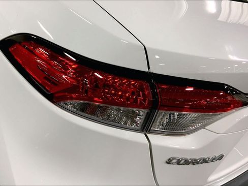 Used 2024 Toyota Corolla LE FWD image 29
