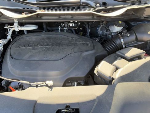 Used 2025 Honda Odyssey Elite image 18