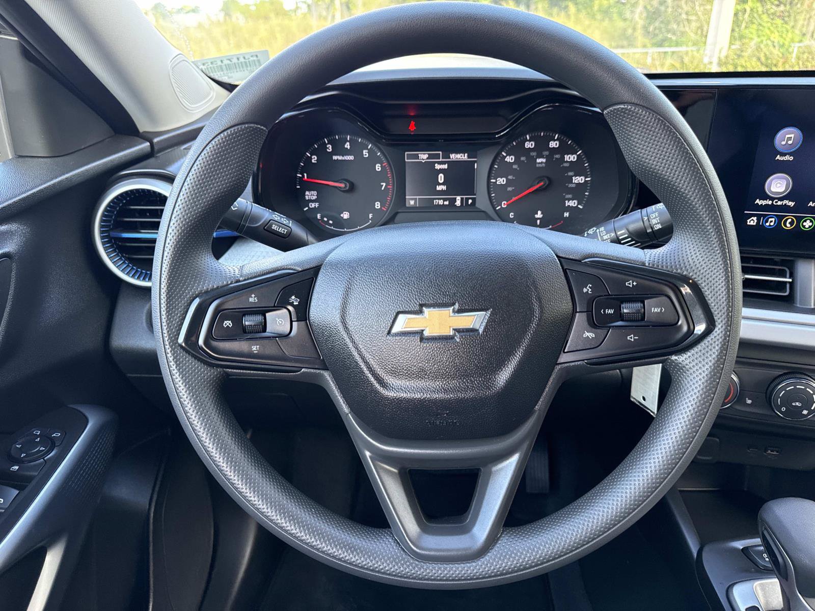 Used 2026 Chevrolet Trax LS w/ LS Convenience Package FWD image 14