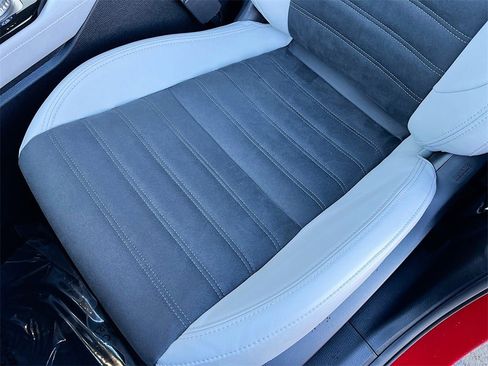 New 2025 Mitsubishi Outlander SE image 20