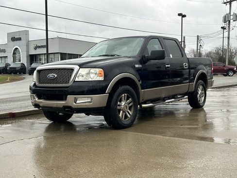 Used 2005 Ford F150 XLT image 2