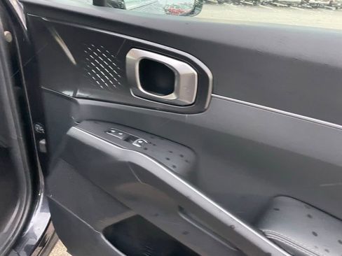 New 2025 Kia Sorento S AWD/4WD image 32