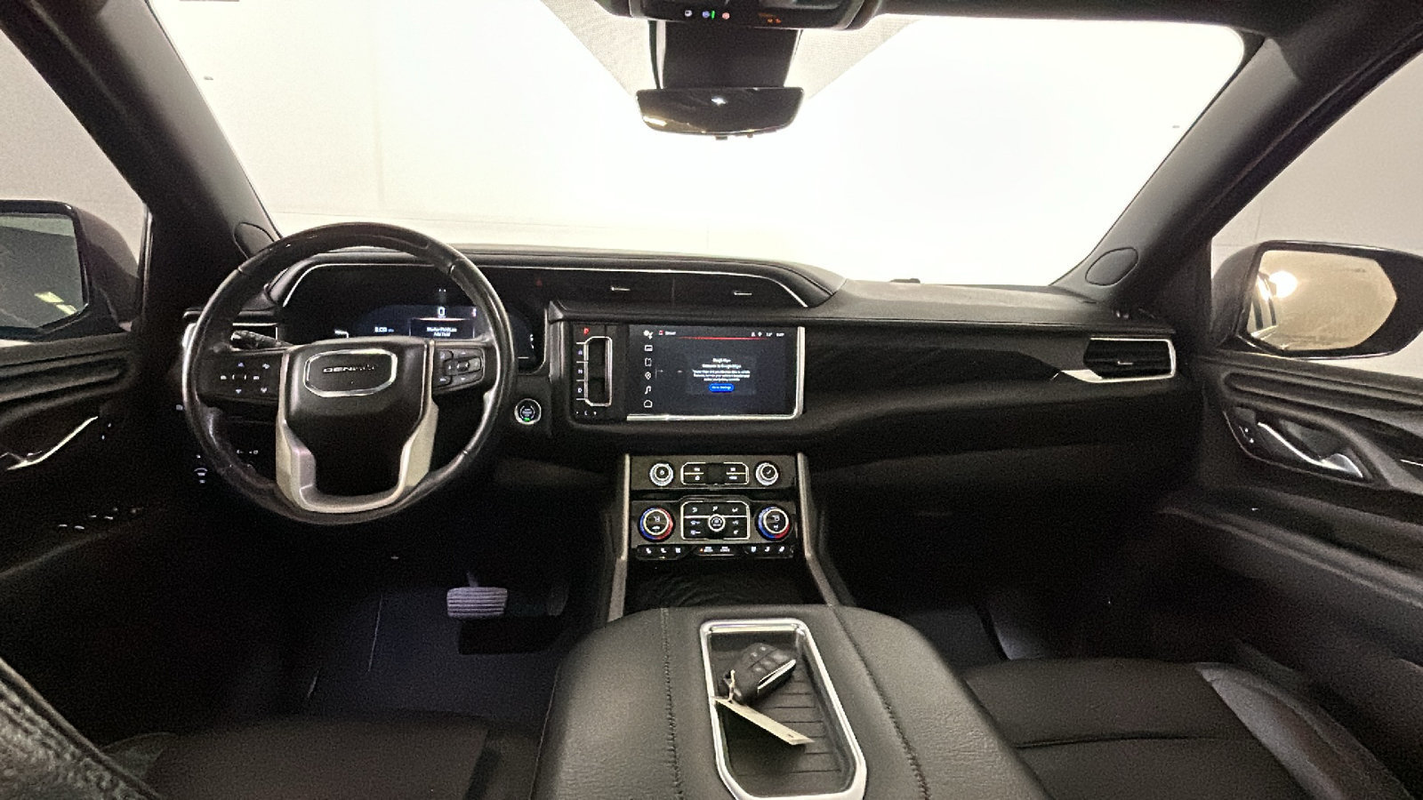 Used 2024 GMC Yukon XL Denali w/ Denali Reserve Package AWD/4WD image 33
