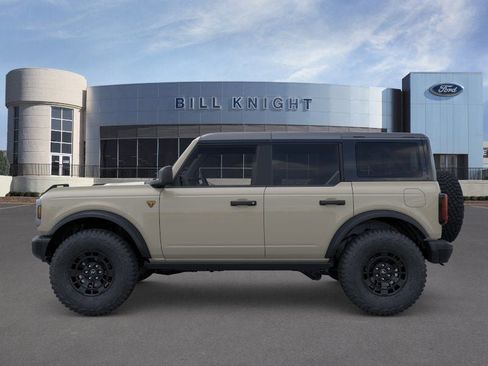 New 2026 Ford Bronco Badlands AWD/4WD image 4