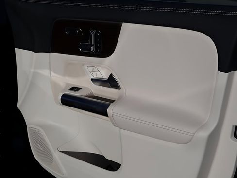 New 2026 Mercedes-Benz GLA 250 4MATIC image 14