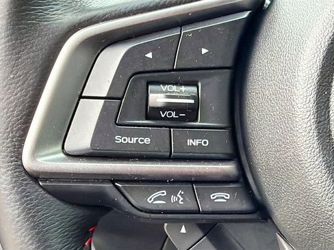 Used 2020 Subaru Impreza 2.0i Sport image 29