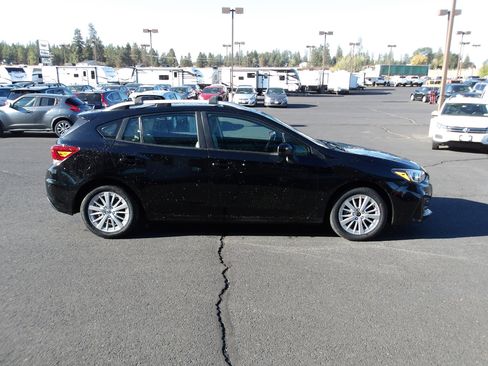 Used 2018 Subaru Impreza 2.0i Premium w/ Popular Package #2 image 6