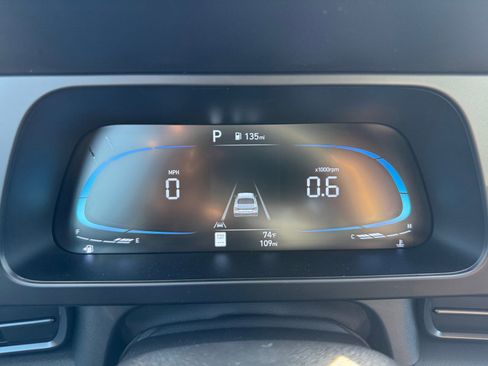 New 2025 Hyundai Elantra Sport image 32