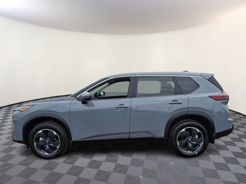 Used 2026 Nissan Rogue SV w/ Cold Weather Package image 4