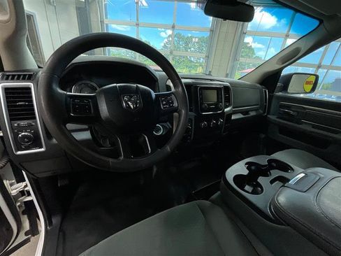 Used 2018 RAM 1500 Classic SLT w/ Protection Group AWD/4WD image 13