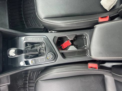 Used 2022 Volkswagen Tiguan SE AWD/4WD image 31