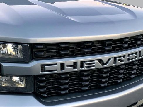 Used 2020 Chevrolet Silverado 1500 Custom w/ Custom Value Package RWD image 28