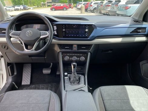 Used 2024 Volkswagen Taos SE FWD image 26