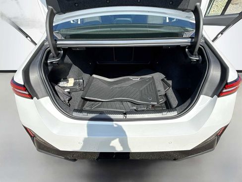 Certified 2026 BMW 530i xDrive AWD/4WD image 28