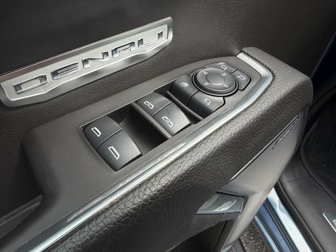 Used 2025 GMC Sierra 1500 Denali AWD/4WD image 14
