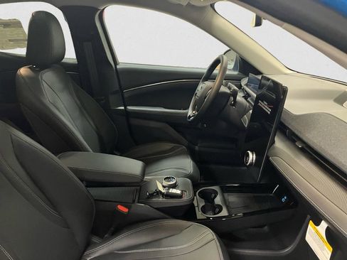 New 2024 Ford Mustang Mach-E Premium image 15